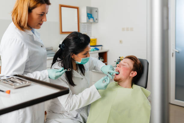 Best Cracked Tooth Emergency Dentist  in Miami, OK